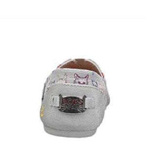 Bob's sketchers cat attack